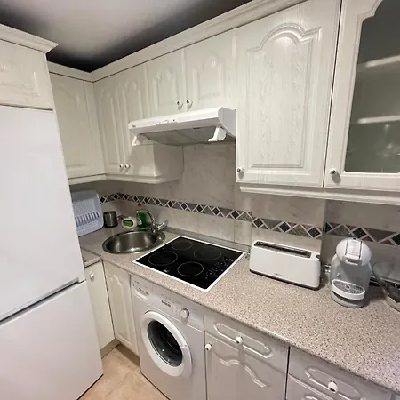 Apartamento Reyes De España / Free Parking&wi Fi