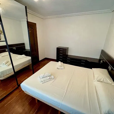 Reyes De España / Free Parking&wi Fi Apartamento *