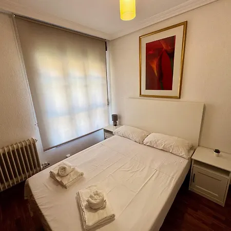 Reyes De Espana / Free Parking & Wi Fi سلامنكا