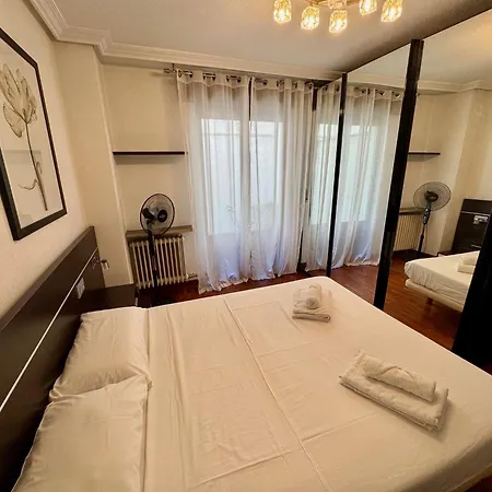 Reyes De Espana / Free Parking & Wi Fi شقة سلامنكا